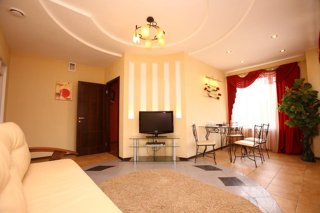 Bansay Hotel Dnipro Ngoại thất bức ảnh